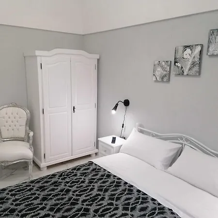 White House Bed & Breakfast Pulsano