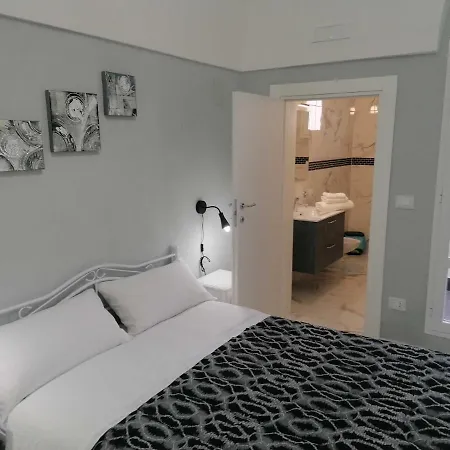 White House Bed & Breakfast 4*