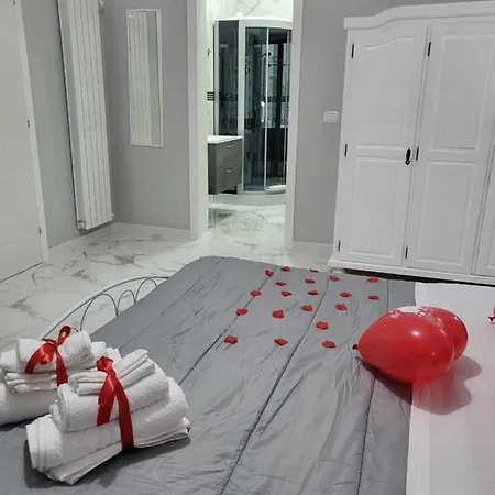 White House 4*