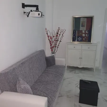 Bed & Breakfast White House