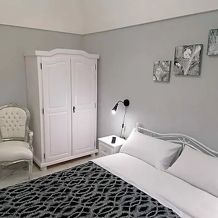 White House 4* Pulsano