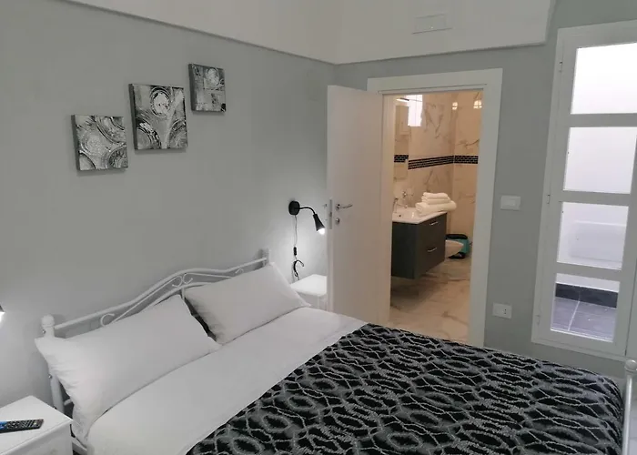 White House Bed & Breakfast 4*