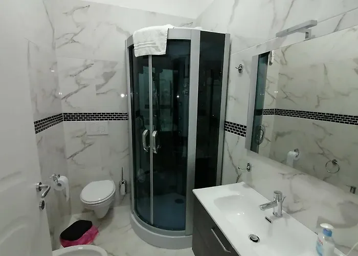 White House Bed & Breakfast 4*